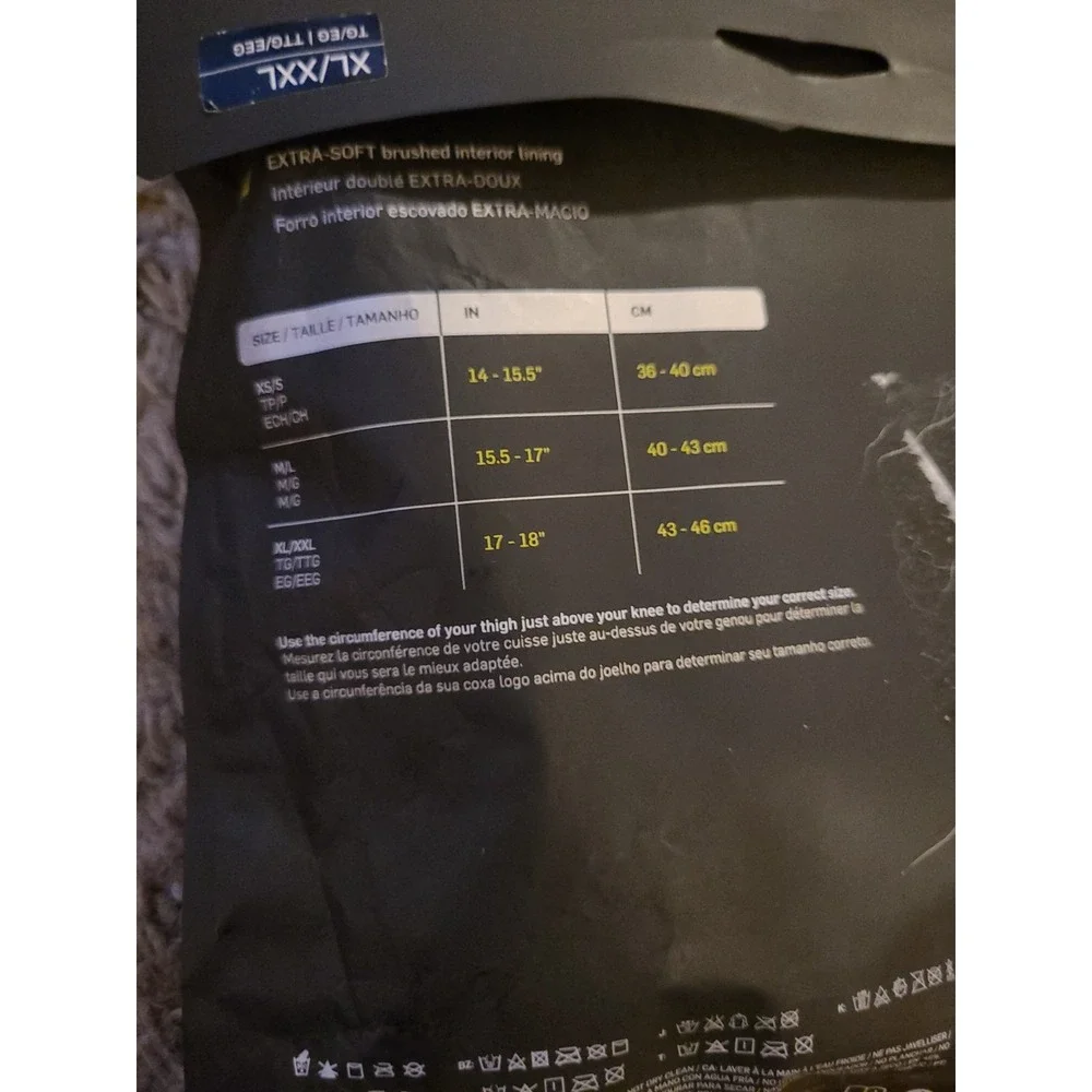Nike Streak Volleyball Knee Pads Shock-Absorbing Breathable Black XL/XXL